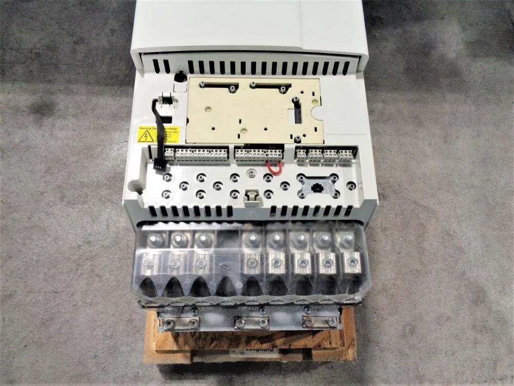 ABB 3-Phase Drive #ACS800-U1-0100-5+P901 